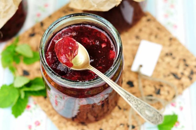 Рецепты приготовления конфитюра из крыжовника на зиму