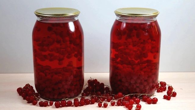 Как приготовить компот из красной смородины на зиму
